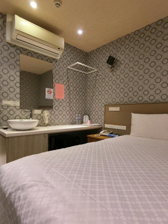 Taiwan Seven Days Boutique Hotel Taipei Exterior photo